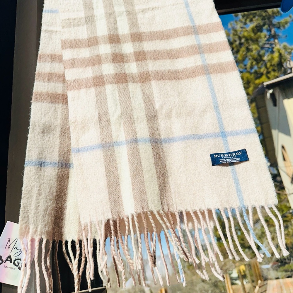 Burberry: Pink Giant Check Plaid Scarf - Picture 4 of 13